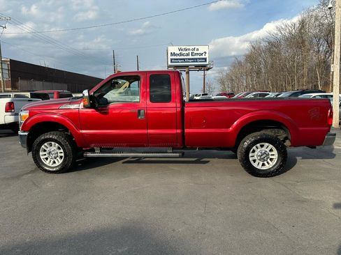 Used 2015 Ford F250 XLT w/ XLT Premium Package image 9