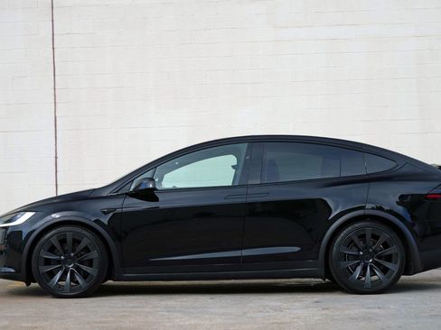 Used 2022 Tesla Model X Plaid AWD/4WD image 9