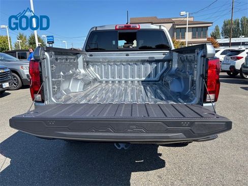 New 2026 Chevrolet Colorado W/T image 25