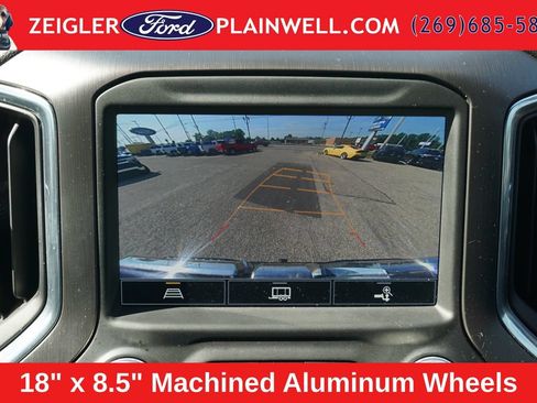 Used 2022 GMC Sierra 1500 AT4 AWD/4WD image 18