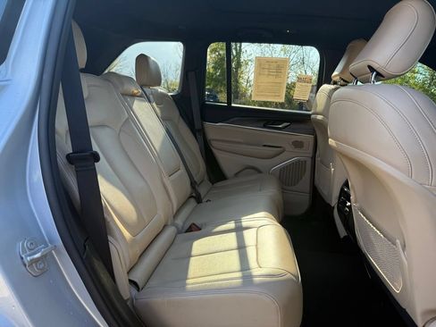 Used 2024 Jeep Grand Cherokee Limited 4xe AWD/4WD image 27