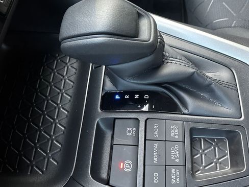 New 2025 Toyota RAV4 XLE w/ Convenience Package image 19