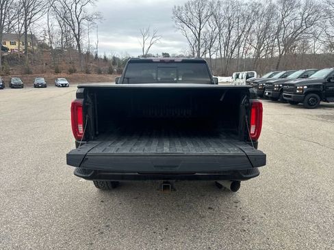 Used 2022 GMC Sierra 3500 Denali w/ Denali Ultimate Package AWD/4WD image 13