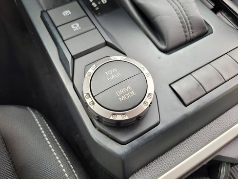 Used 2024 Toyota Tacoma TRD Sport image 25