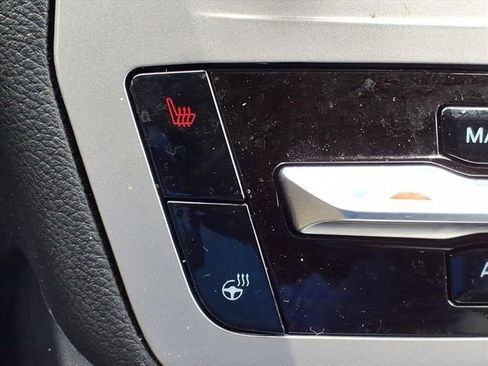 Used 2023 Ford Explorer XLT w/ Equipment Group 202A image 27