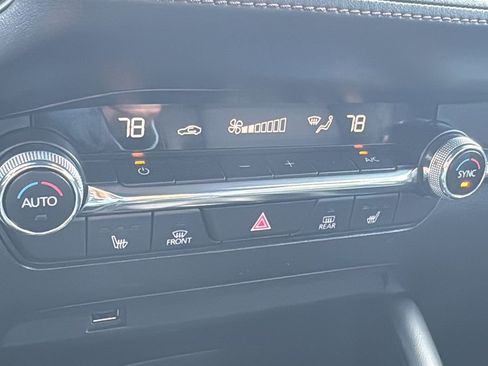 Used 2019 MAZDA MAZDA3 AWD Hatchback w/ Preferred Pkg image 29