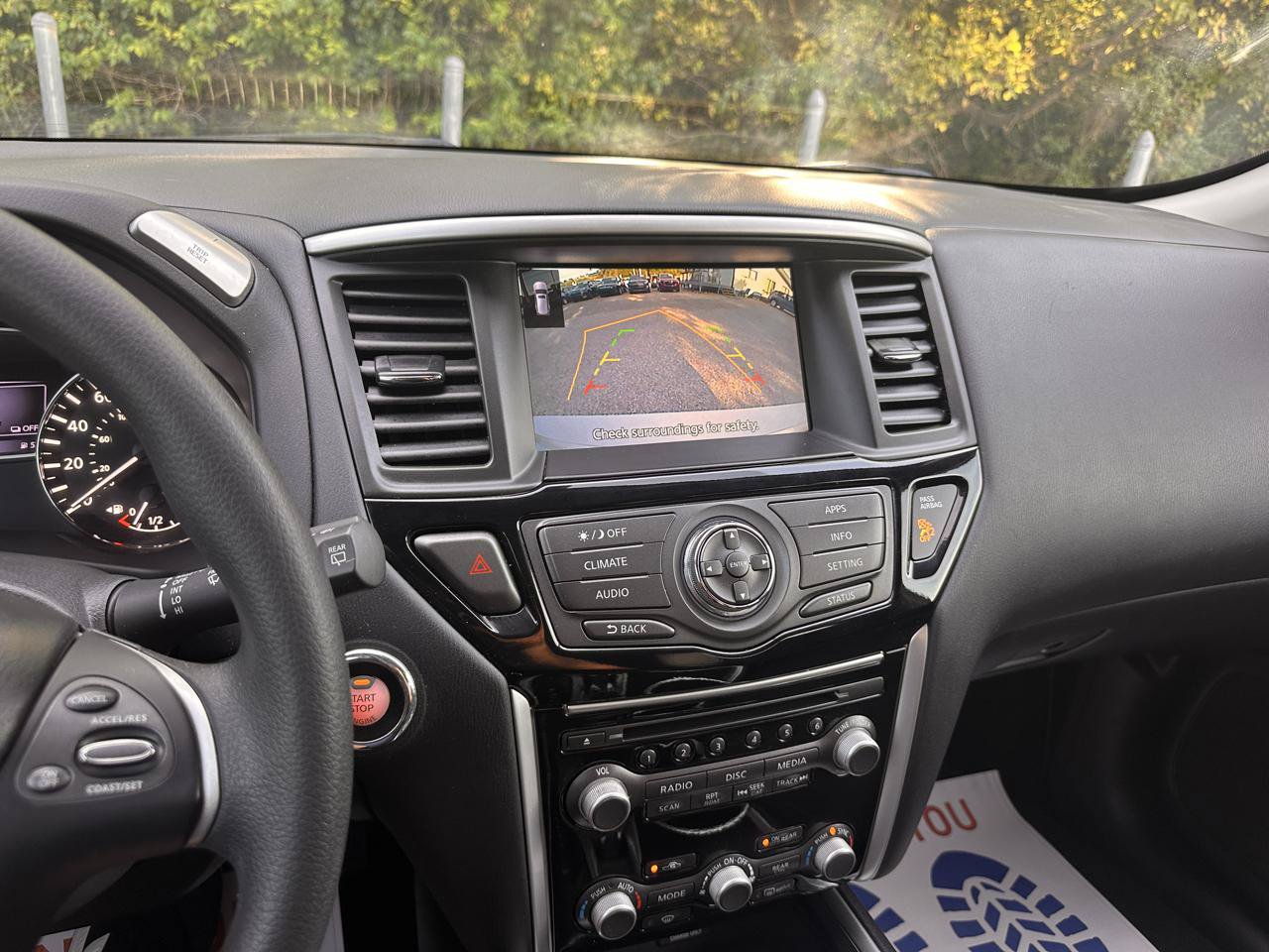 Used 2019 Nissan Pathfinder S FWD image 40