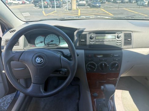 Used 2003 Toyota Corolla LE FWD image 11