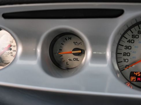 Used 2001 Chrysler Prowler Base image 16