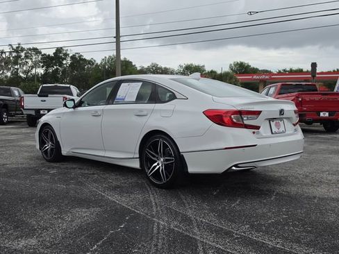 Used 2022 Honda Accord Touring image 3