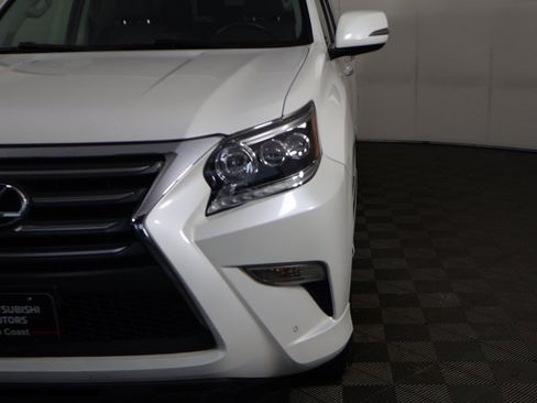 Used 2018 Lexus GX 460 image 15