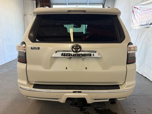Used 2022 Toyota 4Runner Limited AWD/4WD image 6