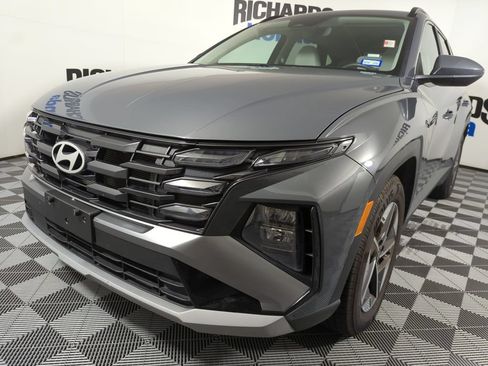 Used 2025 Hyundai Tucson SEL FWD image 1