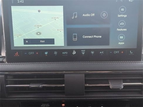 Certified 2025 Lincoln Corsair AWD w/ Equipment Group 101A image 22