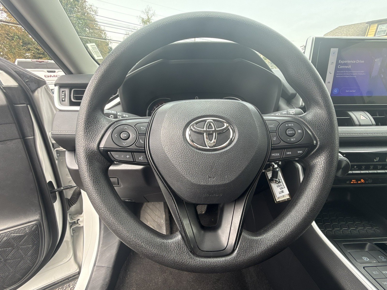 Used 2025 Toyota RAV4 LE AWD/4WD image 18