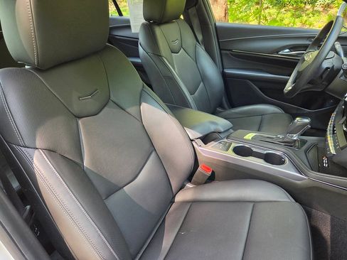 Used 2026 Cadillac CT4 Premium Luxury RWD image 10