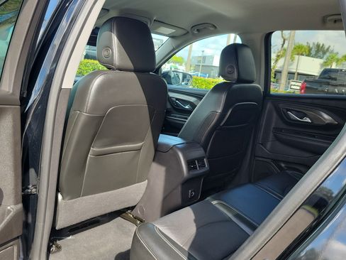 Used 2024 GMC Terrain SLT FWD image 14