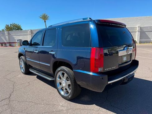 Used 2007 Cadillac Escalade AWD w/ Information Package image 5