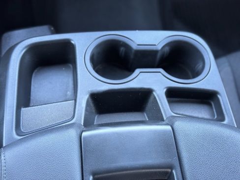 Used 2022 Chevrolet Silverado 2500 LT w/ Convenience Package image 17