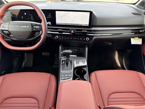 New 2026 Kia Sportage SX image 18