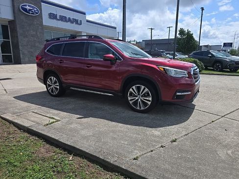 Used 2019 Subaru Ascent Limited AWD/4WD image 2