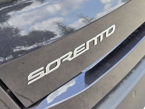 New 2026 Kia Sorento S FWD image 7