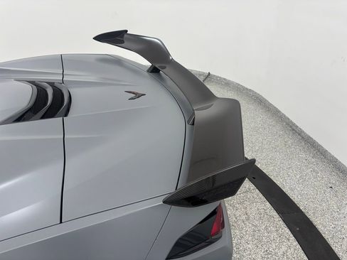 Used 2024 Chevrolet Corvette Z06 w/ Stealth Interior Trim Package image 32