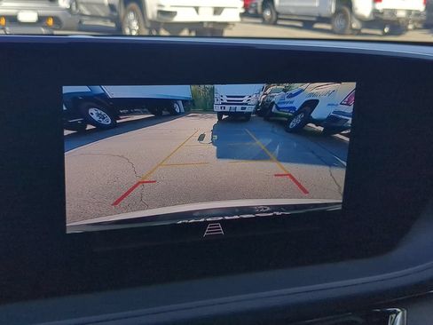 New 2026 Buick Envista Sport Touring w/ Convenience I Package FWD image 17