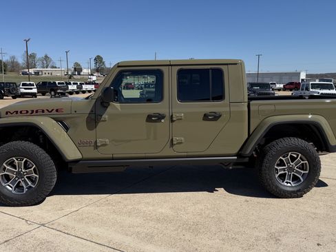 New 2026 Jeep Gladiator Mojave AWD/4WD image 5