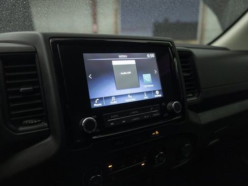 Used 2019 Nissan Frontier SV image 23