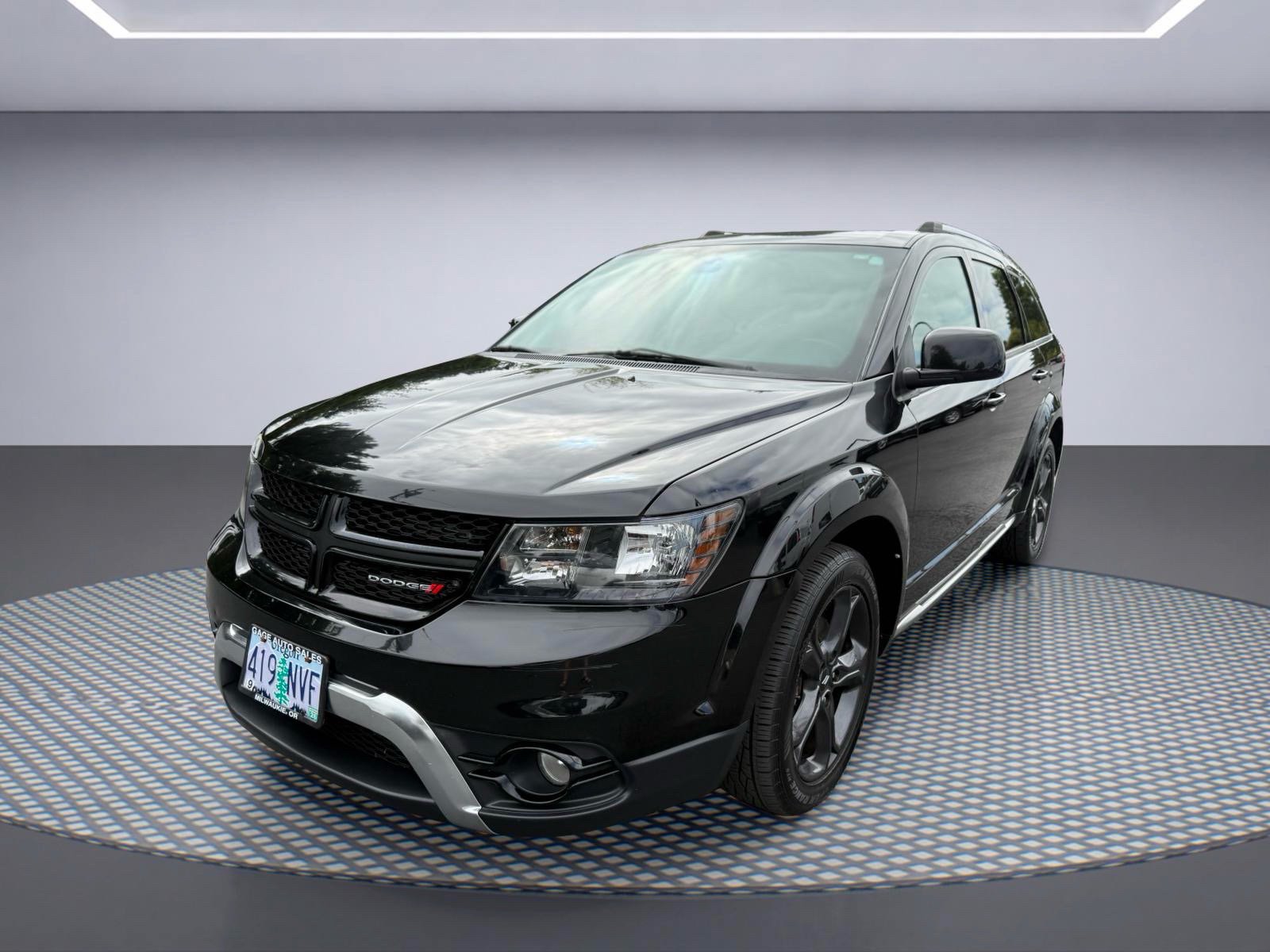 Used 2020 Dodge Journey Crossroad FWD image 2