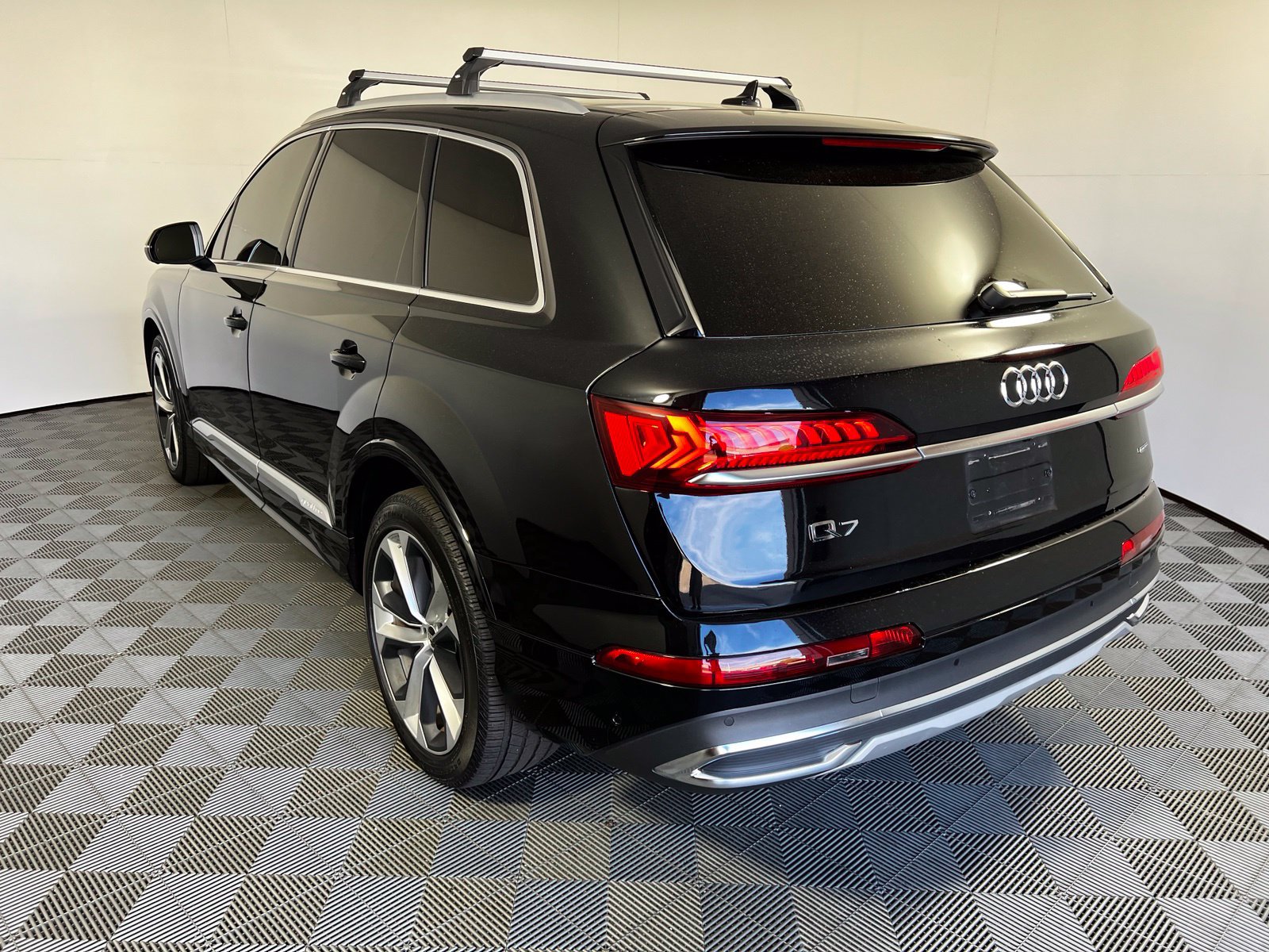 Used 2022 Audi Q7 3.0T Premium Plus AWD/4WD image 7