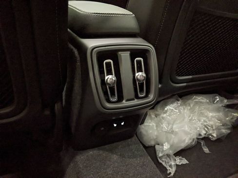 New 2026 Volvo XC40 B5 Plus w/ Protection Package Premier image 24