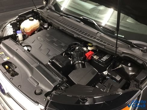 Used 2017 Ford Edge Titanium w/ Equipment Group 302A image 42