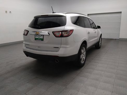 Used 2017 Chevrolet Traverse Premier FWD image 9