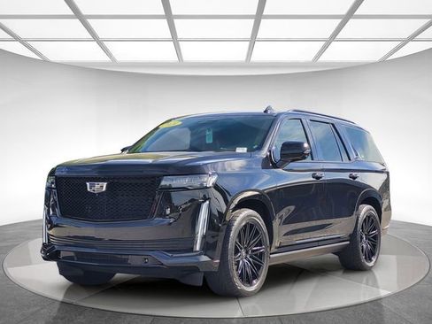 Used 2021 Cadillac Escalade Sport Platinum w/ Heavy-Duty Trailer Package image 9