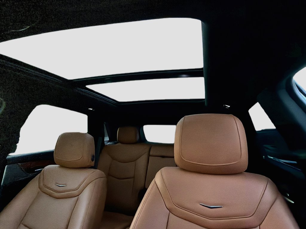 Used 2024 Cadillac XT5 Premium Luxury w/ Technology Package FWD image 17