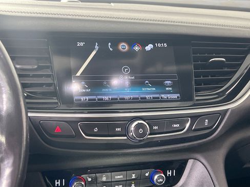 Used 2018 Buick Regal Essence w/ Driver Confidence Package #1 image 13