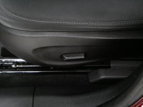 Used 2015 Chevrolet Cruze LT image 20