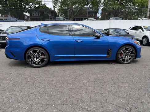 Used 2022 Kia Stinger GT1 AWD/4WD image 8