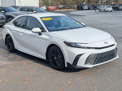 Used 2025 Toyota Camry SE
