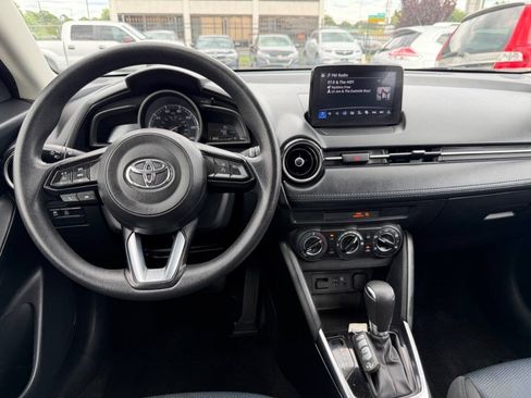 Used 2020 Toyota Yaris LE FWD image 14