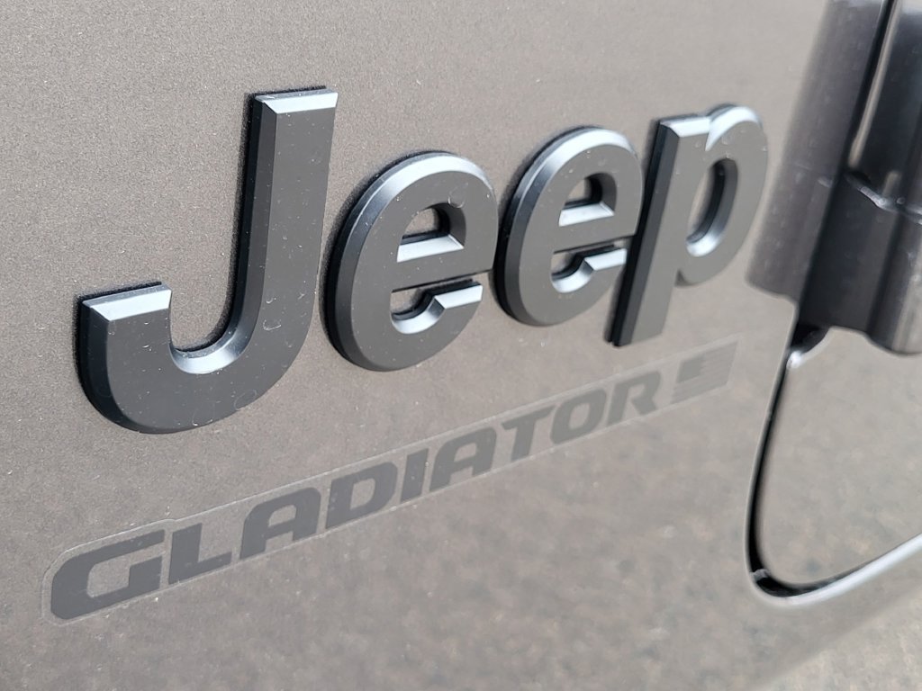 New 2026 Jeep Gladiator Sport AWD/4WD image 11