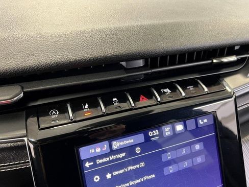 Used 2024 Jeep Grand Cherokee Altitude image 40