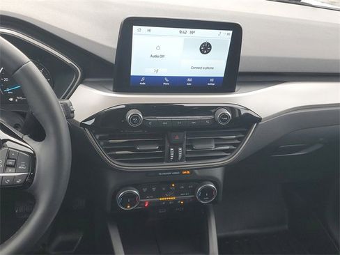 Used 2022 Ford Escape SEL image 15