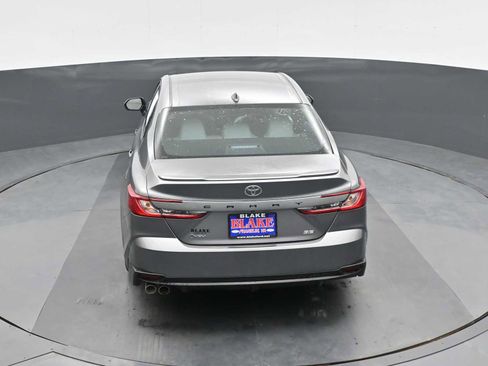 Used 2025 Toyota Camry SE FWD image 17