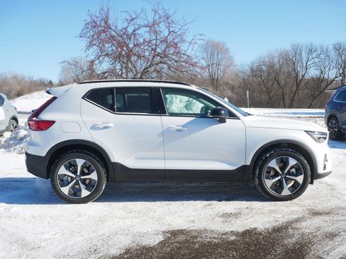 New 2026 Volvo XC90 B6 Ultra w/ Protection Package image 2