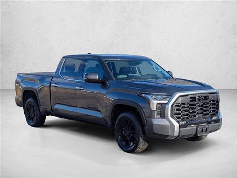 Used 2023 Toyota Tundra Limited image 3