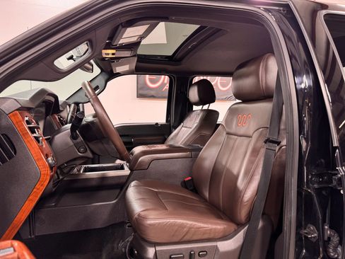 Used 2016 Ford F350 King Ranch w/ King Ranch w/Chrome Package image 12