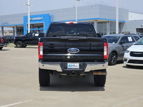 Used 2018 Ford F250 XLT w/ XLT Value Package AWD/4WD image 6